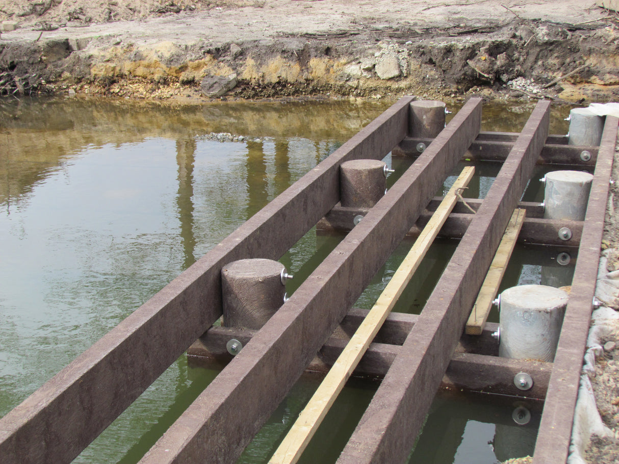 Konstrukcijas materiāls mono kompozīta plastmasa Hanit pelēkā krāsā