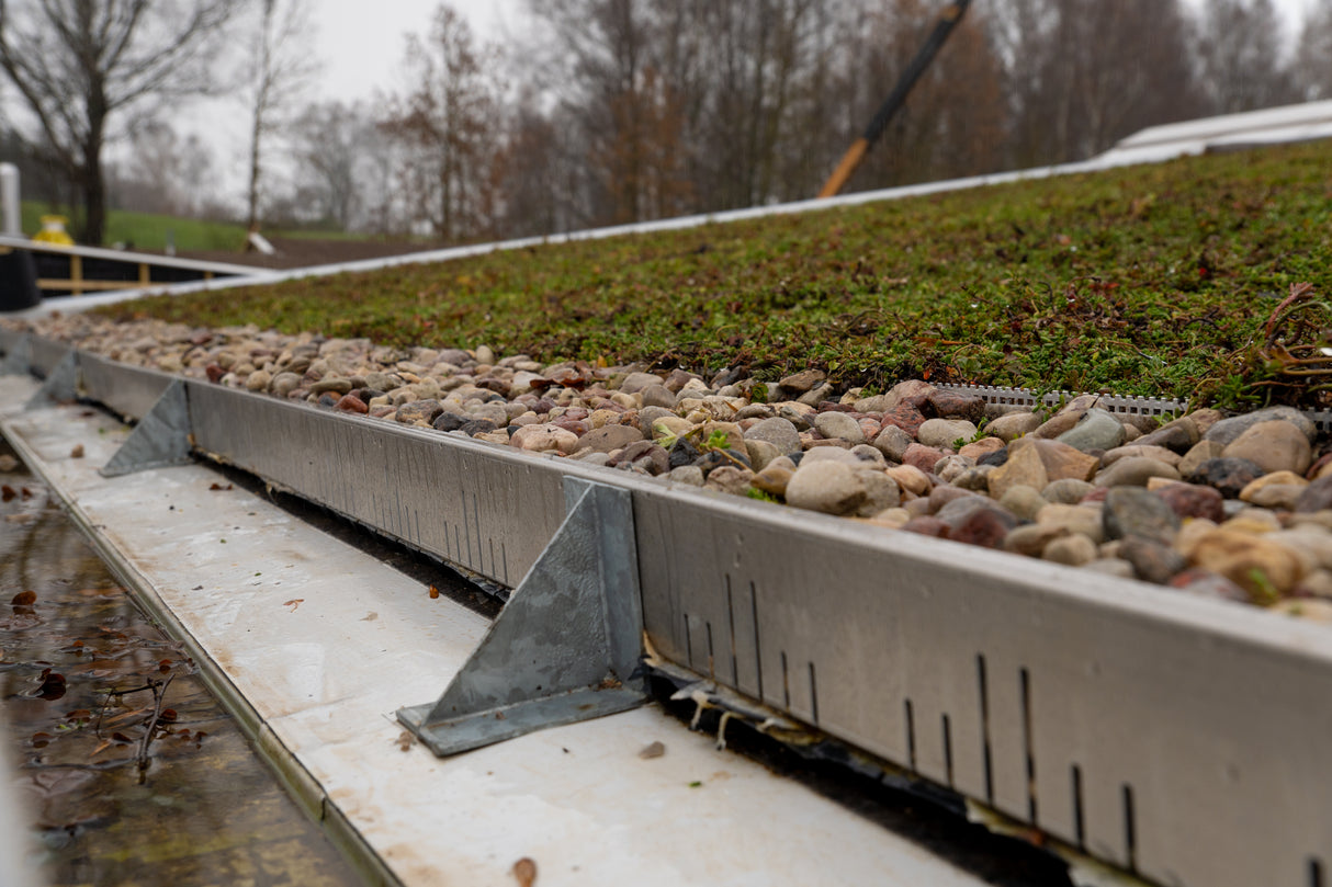 Atdalošais profils zaļajiem jumtiem 12x10x285 cm