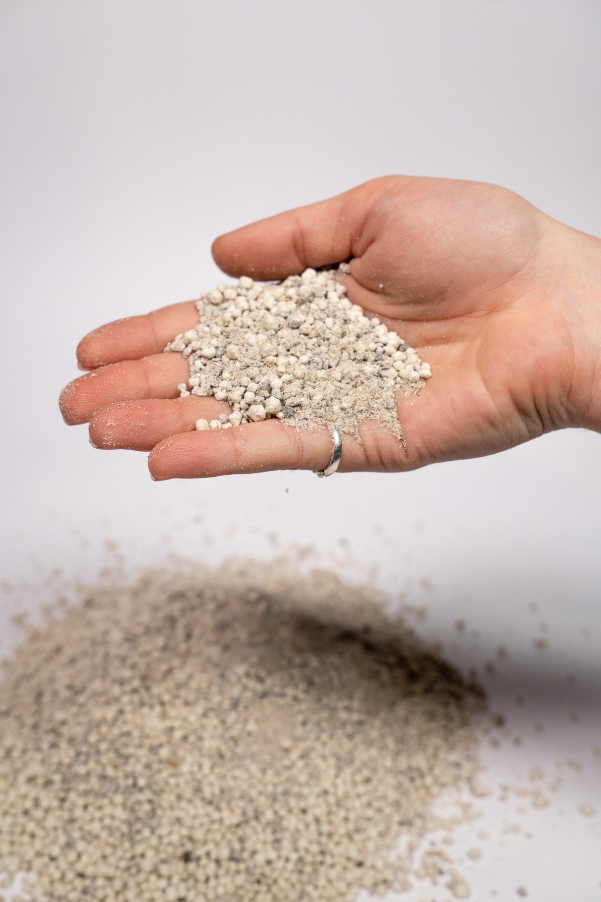 Mēslojums rozēm FLOROVIT 3 KG