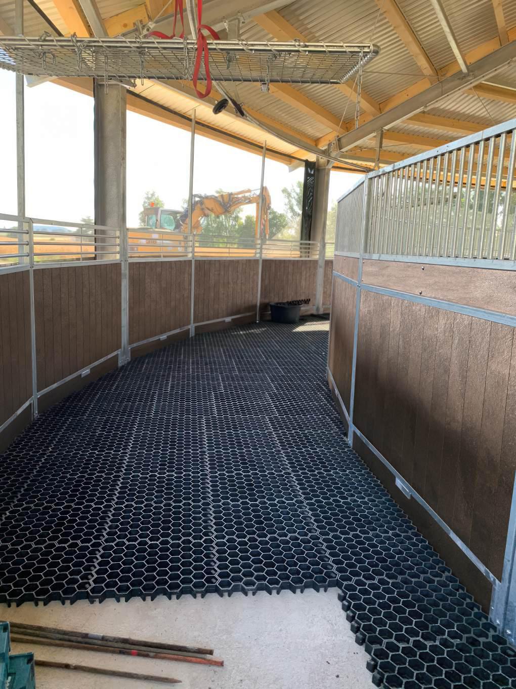 Aploka plātne mono kompozīta plastmasa Hanit melnā krāsā